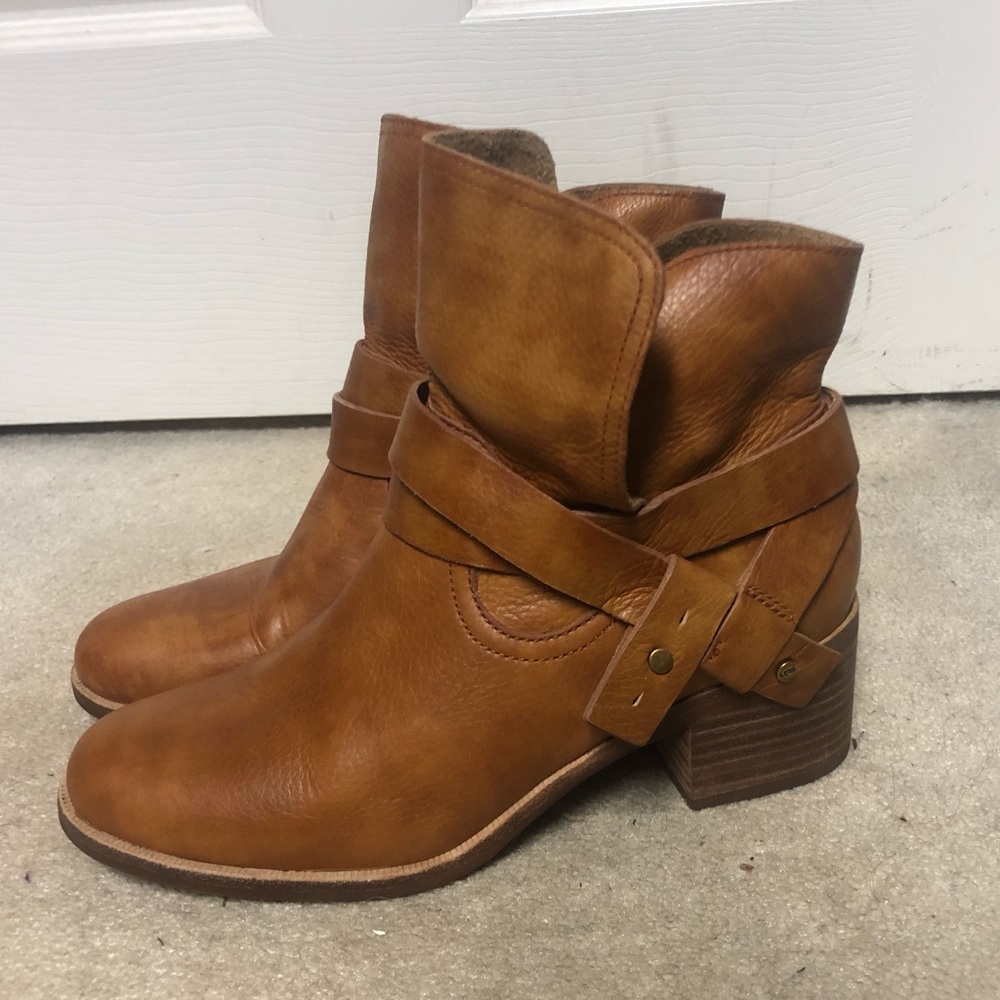 Ugg Ankle Boots Size 8 Chestnut Brown